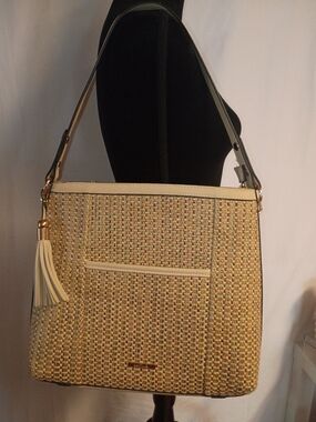 Simply Noelle Beige Woven Crossbody Bag with Tassel